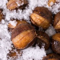 Ice chestnut 250g * 2 bag cooked chestnut frozen opening ice chestnut Qianxi chestnut non-sugar fried chestnut