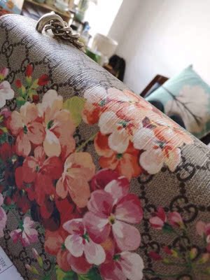 包收到了，做工很好，五金细节很到位👍