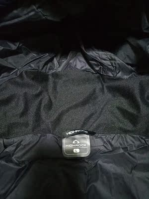 充绒量足，很暖和。长短肥瘦都可以，就是袖子比较长。