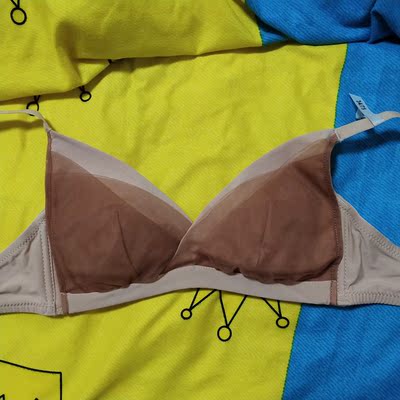 很好,聚拢和收副乳的效果也不错,码数也没什么问题,会回购哒 很好,聚拢和收副乳的效果也不错,码数也没什么问题,会回购哒