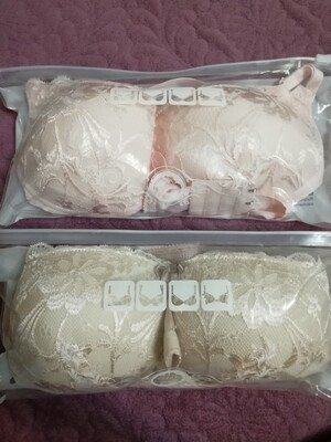 放在购物车一段时间了，双十一搞活动出手买了两套内衣内裤，粉色跟肉色，颜色都很不错没有色差，面料轻薄透气柔软，手感很好，码数也是正码，内裤是低腰的，在肚脐眼以下，总体来说还不错。虽是双十一，物流也不会很慢，正常收到了货，满意满意&hellip;&hellip;&hellip;&hellip;&hellip;&hellip;&hellip;&hellip;&hellip;&hellip;&hellip;&hellip;&hellip;&hellip;&hellip;&hellip;&hellip;&hellip;