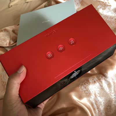 请指教网友热问：微鲸投影仪k1怎么样，微鲸对比坚果投影仪哪个好