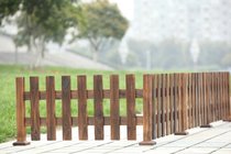 New outdoor anti-corrosion solid wood fence wooden fence fence fence garden garden supplies