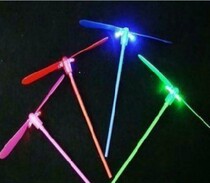 Night City New Ground Stall Source Children Creative Puzzle Light Toy Flash Hand Rubbing Bamboo Dragonfly Plastic Bifly Leaf