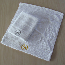 Five-star hotel cotton square cotton padded square white absorbent hand towel custom embroidered LOGO