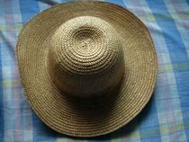 To youthful old country goods old woven straw hat can be used as a film and TV prop 7-80s