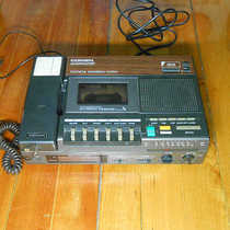 Hong Kong produces CONIEN Multi-functional Phone Model: 909W Recording Sound