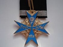 German Medal German Metal Badge Blue Marx Medal Gift Box