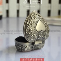 Beautifully loving first decorated box ancient tin colour plum patterned ornament box metal containing box Mini decorative case birthday present