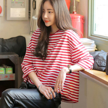 Red and white striped mid-sleeve T-shirt female seven-point sleeve bat sleeve student loose ins half sleeve top Korean base shirt summer