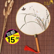 Gift fan literary antique vintage fine brushwork hand-painted Chinese painting bamboo handle round silk cooked Juan fan Palace fan Ancient orchid