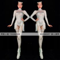 W Bonnies home real pat print full drill streaming Su Conjoined to perform the singer gogo Shang Acrobatic Model