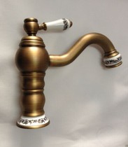 European-style rose gold antique copper to make old blue and white ceramic under the table basin on the table faucet with blue and white porcelain