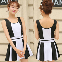 Plus size split swimsuit women conservative belly boxers thin stripes middle-aged mother skirt swimwear hot spring