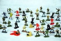 Super small sand table soldier model mini pioneer 1:86 World War II modern soldier model 50 people