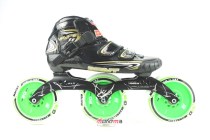 Australia all carbon professional competition speed roller skates imported from the United States 3 * 125MM Motor Wheel speed skates