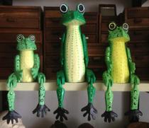 Thailand import-solid wood painting four-legged activity large medium and small frog prince home shop decoration ornaments