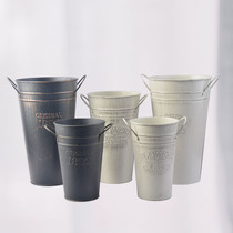 No leakage of flowers barrel black white made old iron barrel large number flower barrel dry flower decorated barrel flower flower shop flower barrel