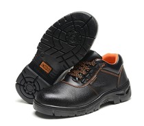 2021 anti-smash piercing and anti-acid and acid-acid-acid-resistant extra-slim leather Four Seasons rubber bottom Oil building smelting labor shoes