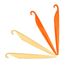 Thousand groups of fine work chiffon cake demoulding knife baking tool plastic bread chiffon cake scraper does not hurt mold