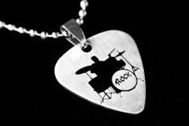 PICKLACE-Titanium Steel Dial NECKLACE ROCK Shelf Drum Hand Rock Band (Silver)