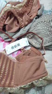 非常满意的一次网购 非常完美 我很少评价这么多 确实东西很不错 z不过这次买大了一号 不然就更好看了😊 非常满意的一次网购 非常完美 我很少评价这么多 确实东西很不错 z不过这次买大了一号 不然就更好看了😊