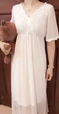 真心太美了，160高，重114，M号，码数正，颜色正而且带一点点粉，好喜欢，实用性强，在家在外都可以穿，与图片相符，卖家服务态度很好而且发货也快，挺好的一家店铺，会常来光顾。满意。