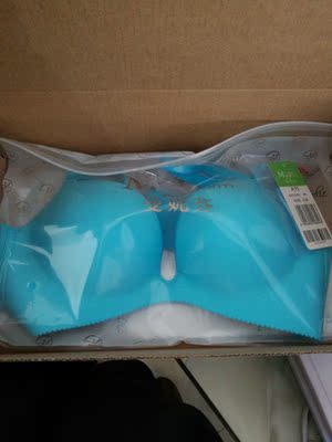 实际颜色比这个照片浅一些,质感还不错吧! 实际颜色比这个照片浅一些,质感还不错吧!