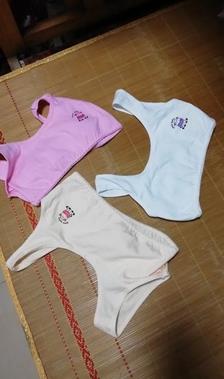 内衣收到了，摸着很舒服，是纯棉的，女儿穿了很喜欢，下次还会回购的～