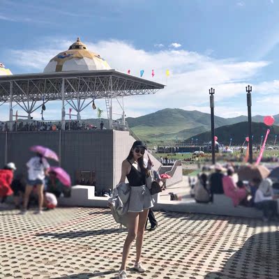 这个价钱 质量算可以了 有线头 本人身高170 体重94斤 穿着刚好 感觉码数偏小 身材偏胖的宝宝不建议购买 这个价钱 质量算可以了 有线头 本人身高170 体重94斤 穿着刚好 感觉码数偏小 身材偏胖的宝宝不建议购买