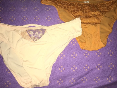 收到货真的是满满的惊喜耶 精致的礼盒包装超级粉嫩 对于我们这种超爱买内衣的猪猪女孩而言真的大爱了 关注好奇已经是很久以前的事了 当初觉得每一款都太过性感，可是现在看来 一切都刚刚好 我要变成死忠粉了 哈哈哈哈哈