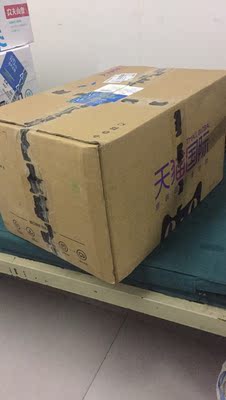 奶粉质地: 容易冲泡，细腻 消化: 宝宝一直喝，非常满意 有效期: 2018年的日期非常近，很满意 外包装: 每一罐都包装的特别细致 收货时长: 3天就到了，快递很好 总结: 满意