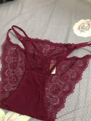 面料很不错，超性感的，第一次下水有点掉色，其他都还好，不够聚拢，蛮好穿的。