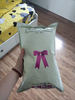 包装好可爱，内衣质量挺好的，超快发货也很快到，尺码准确。