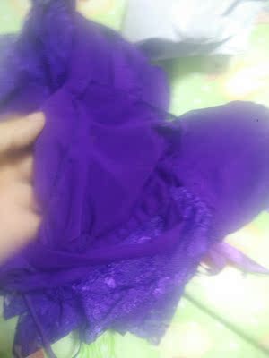 质量特别的好，线头都没有，很光滑！卖家发货速度也很快，女人们可以买件穿，超值！