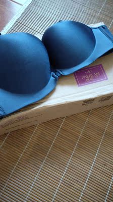 666,很符合我对这个产品的期待。产品很新颖,料子很舒服,肩带很细,应该不容易坏吧。我也是第一次购买,很喜欢。只是我感觉这个码子可能有点小吧,但是可以穿,可以接受。物流超级给力,点个赞。客服吗,可以。 666,很符合我对这个产品的期待。产品很新颖,料子很舒服,肩带很细,应该不容易坏吧。我也是第一次购买,很喜欢。只是我感觉这个码子可能有点小吧,但是可以穿,可以接受。物流超级给力,点个赞。客服吗,可以。