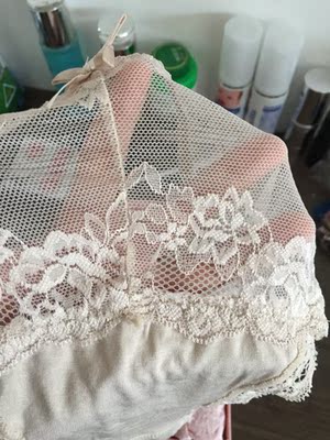 收到宝贝了，沙质特别柔软，透气舒适，裆处是纯棉的，手感很舒服，穿着大小正好，弹力很大，不紧绷，非常满意的一次网购，祝卖家生意越来越好