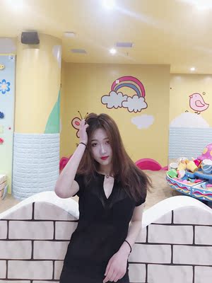 这衣服穿起来效果真的很不错，我发张图给你们看看