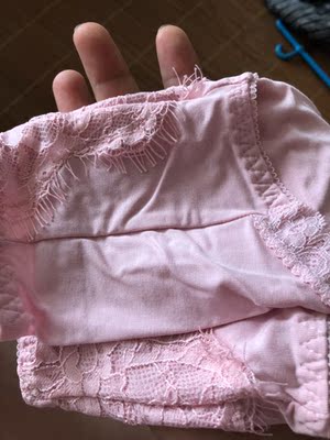 内裤还不错，料子很舒服，尺码OK，穿起来挺合适的，会回购