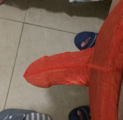 昨天收到内裤洗了一下，今天早上穿上了，这种内裤很舒服，我的大鸟不用憋屈了。