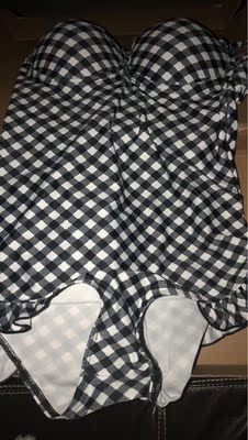 非常好，尺寸大小刚刚合适，配在泳衣里面穿的