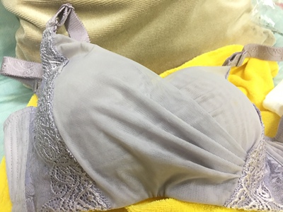 非常适合小胸的我 不会勒 感觉不错