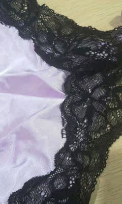 我买的紫色的，给大家看下面料，不知道为啥拍的这个颜色 可能光线的原因，大家看下做工跟细节，我觉得还可以吧，几十块我是挺满意的，穿上很舒服，害羞就不上传拍照图片了，哈哈，满意好评，如果有新款的话记得通知下我啊，挺好的，喜欢他们家的 。