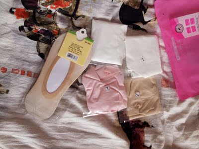 宝贝收到了,简直太出乎意料了,料子也舒服还送了一双袜子,物美价廉,快递很给力,非常非常棒,不错下次再来!😊😊 宝贝收到了,简直太出乎意料了,料子也舒服还送了一双袜子,物美价廉,快递很给力,非常非常棒,不错下次再来!😊😊