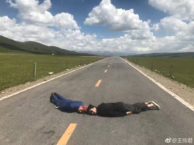 我觉得挺好的发货也很快实物与图片很符合只是刚到的时候有气味不过洗一洗应该就没事了百伶百俐的内衣挺好的一直都在穿比实体店便宜多了真的很划算只是不知道质量是不是和实体店一样好第一次在网上买内衣就选了百伶百俐很不错几十块就能买到这个质量已经很好了想要购买的小伙伴不要犹豫尽快下单吧整体来说真的很实惠不过买来的时候有气味建议洗一洗再穿千万不要一买来就往身上套这家店的内衣最适合高中初中生穿或者一些大人也可以穿挺好的