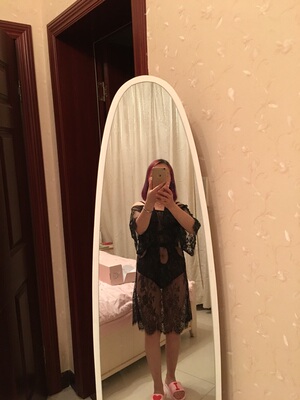 哇!太喽咯,而且穿起显到好肉呀!还是去买了件网衫套起好点。 哇!太喽咯,而且穿起显到好肉呀!还是去买了件网衫套起好点。