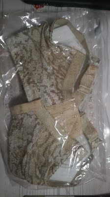 已经是老顾客了，买了很多件，很喜欢，聚拢效果超好，适合小胸。