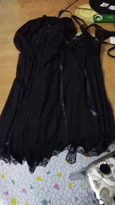 收到了，不错和图片描述的一样是蕾丝的