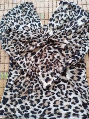 没想到买到这么好的宝贝！面料很舒服，大小正好。