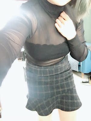 到货挺快的，质量也不错，但里面要穿个内搭，或者外面穿个吊带背心都可以的